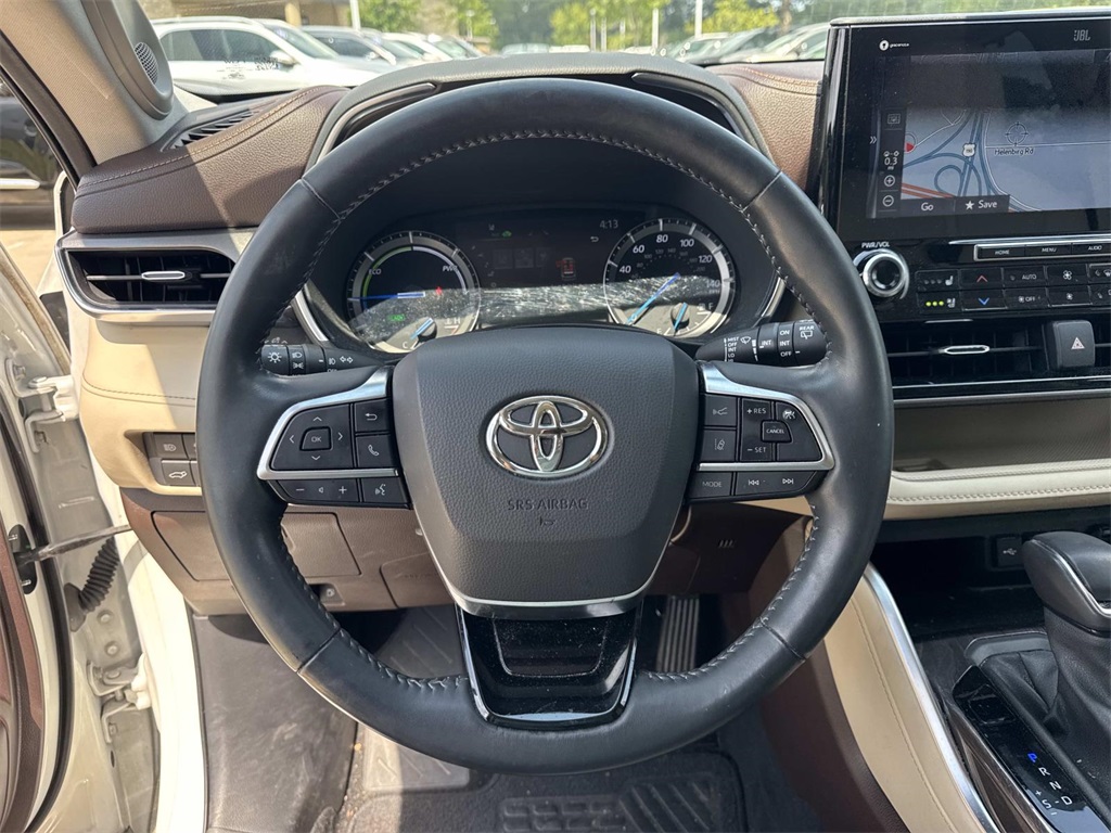 2021 Toyota Highlander Hybrid Limited photo 21