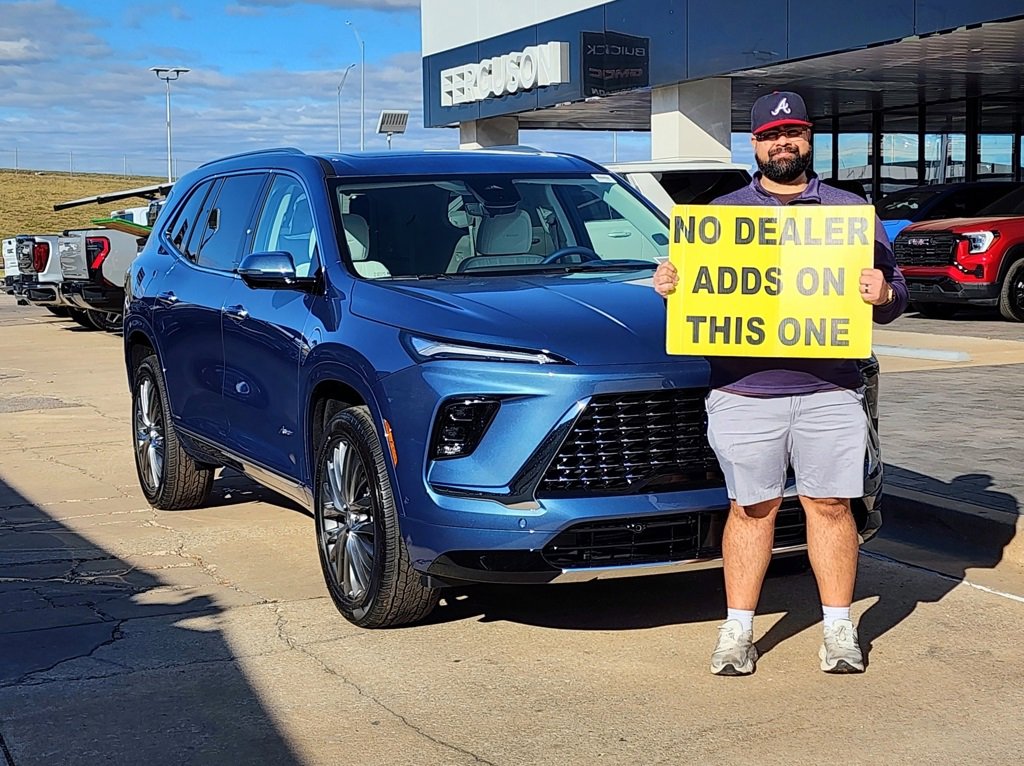 2026 Buick Enclave Avenir's photo