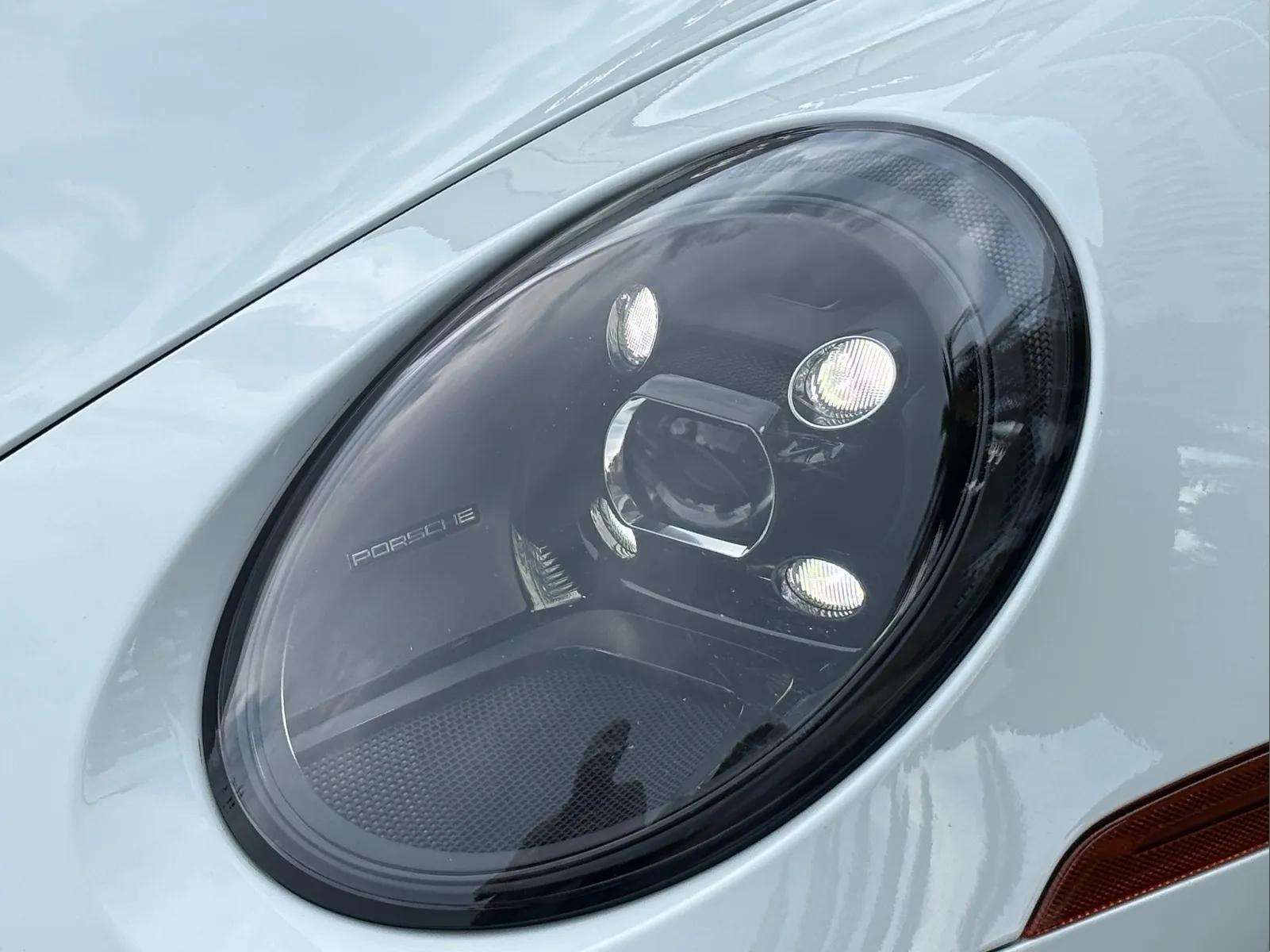 2022 Porsche 911 GT3 photo 10
