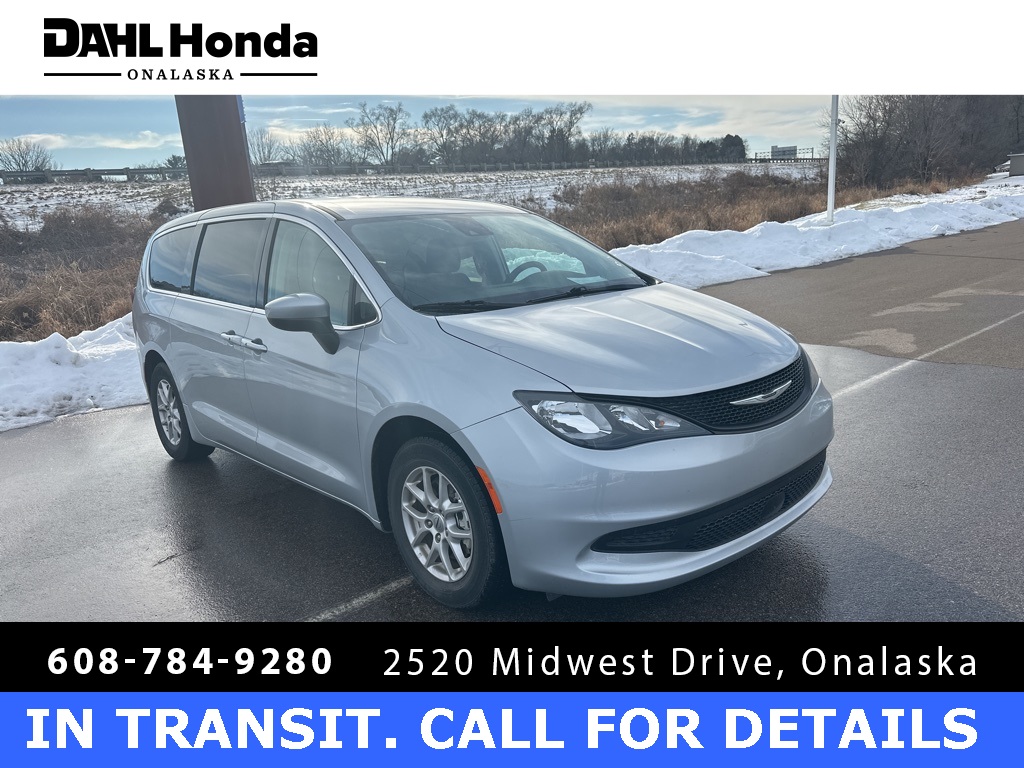 Pre-Owned 2023 Chrysler Voyager LX's photo