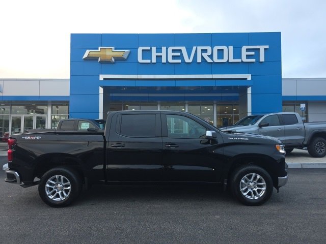 2026 Chevrolet Silverado 1500 LT photo 3