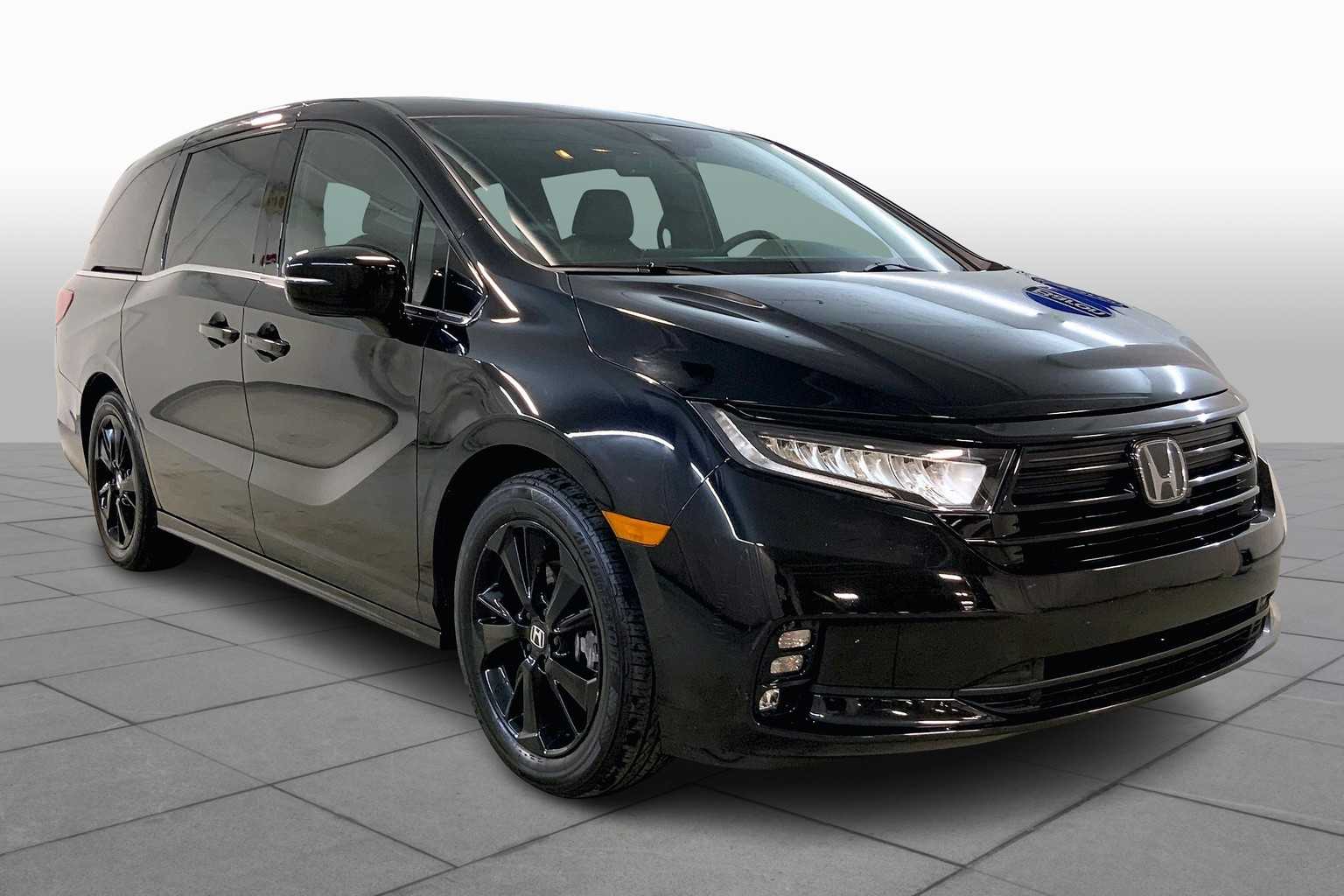 Used 2023 Honda Odyssey SPORT with VIN 5FNRL6H73PB045951 for sale in Kansas City