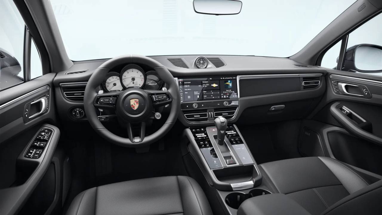2026 Porsche Macan S photo 9