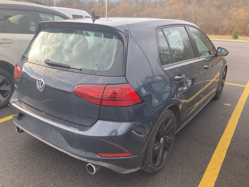 2019 Volkswagen Golf GTI SE photo 4