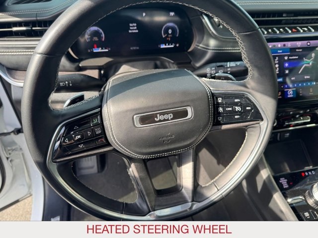 2022 Jeep Grand Cherokee Overland photo 13