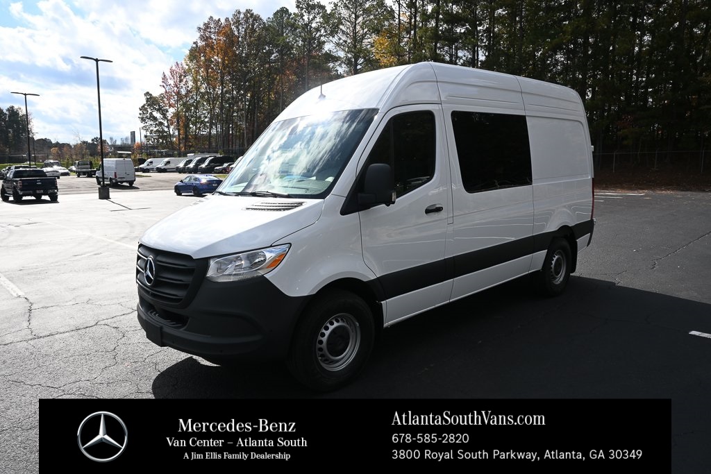 2026 Mercedes-Benz Sprinter Crew Van Base's photo