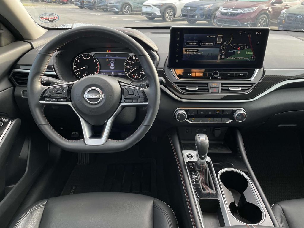2023 Nissan Altima 2.5 SR photo 4