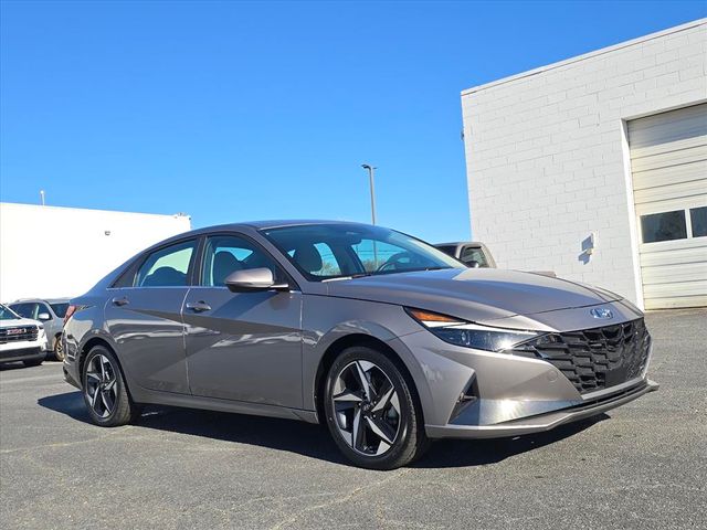 2023 Hyundai Elantra Limited's photo