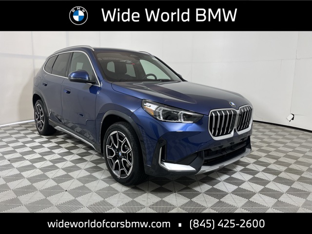 2025 BMW X1 28i's photo