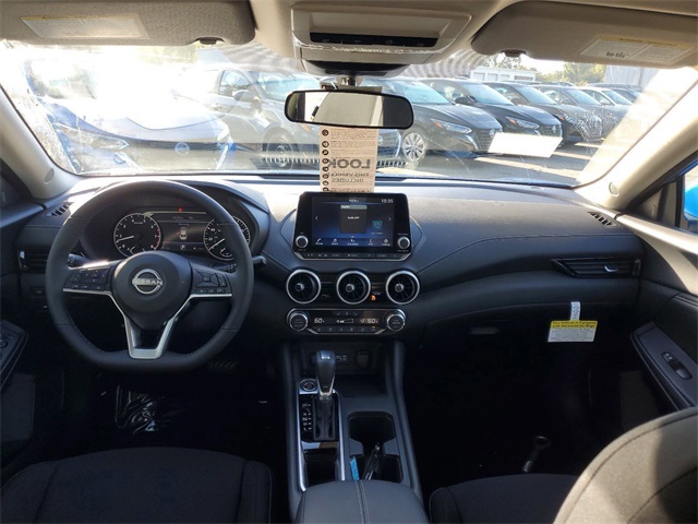 2025 Nissan Sentra SV photo 21
