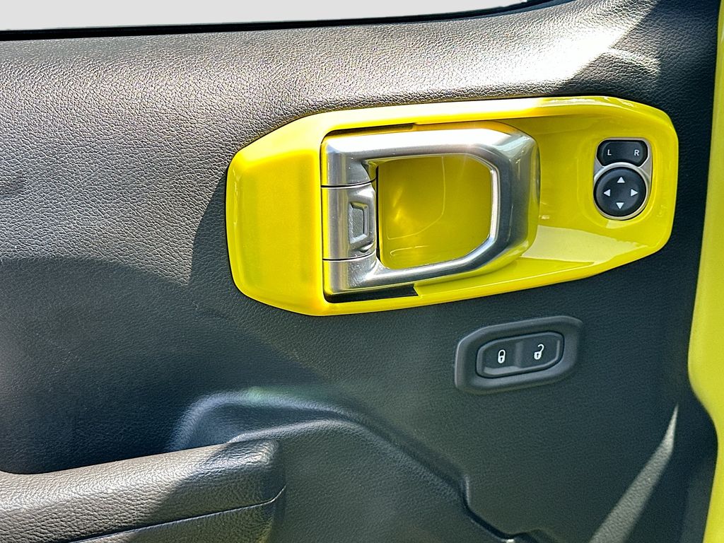 2022 Jeep Wrangler Unlimited High Tide photo 17