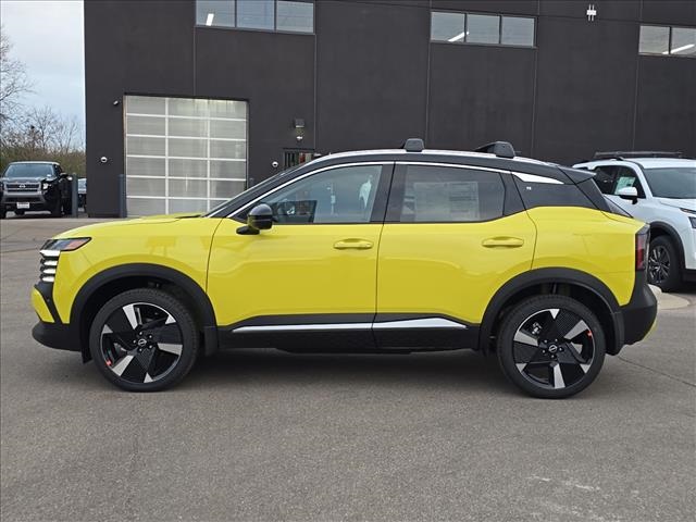 2026 Nissan Kicks SR photo 3