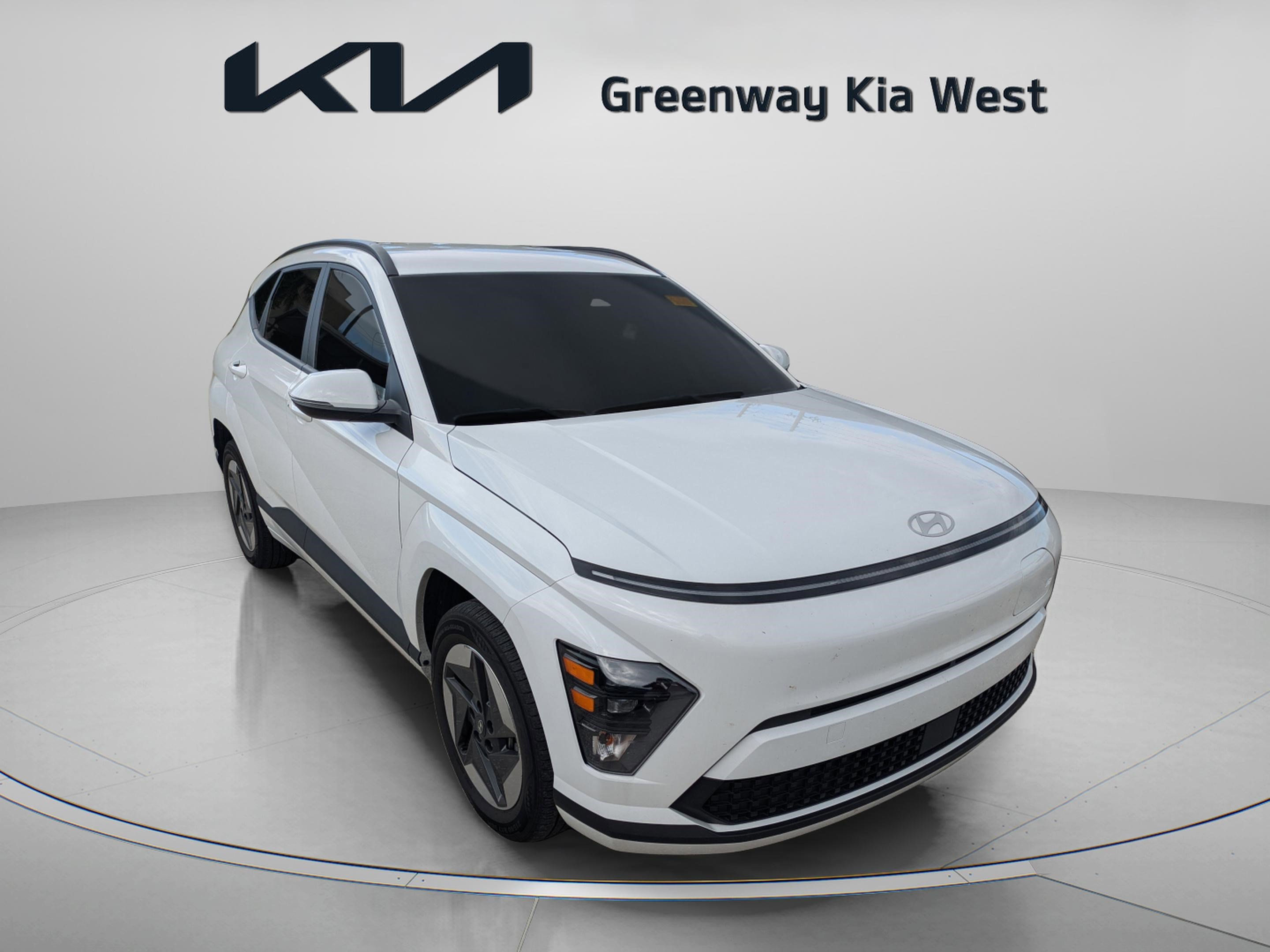 2024 Hyundai Kona Electric SEL photo 2