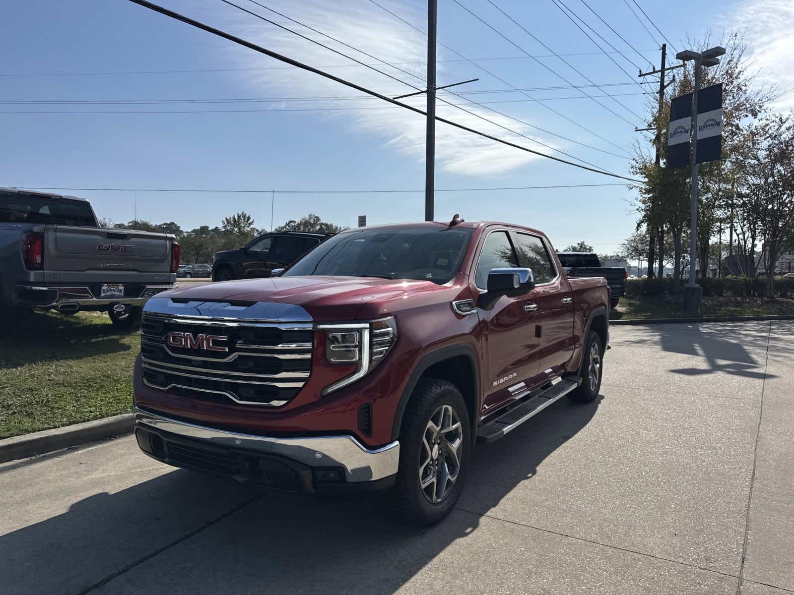2026 Gmc Sierra 1500 SLT photo 3