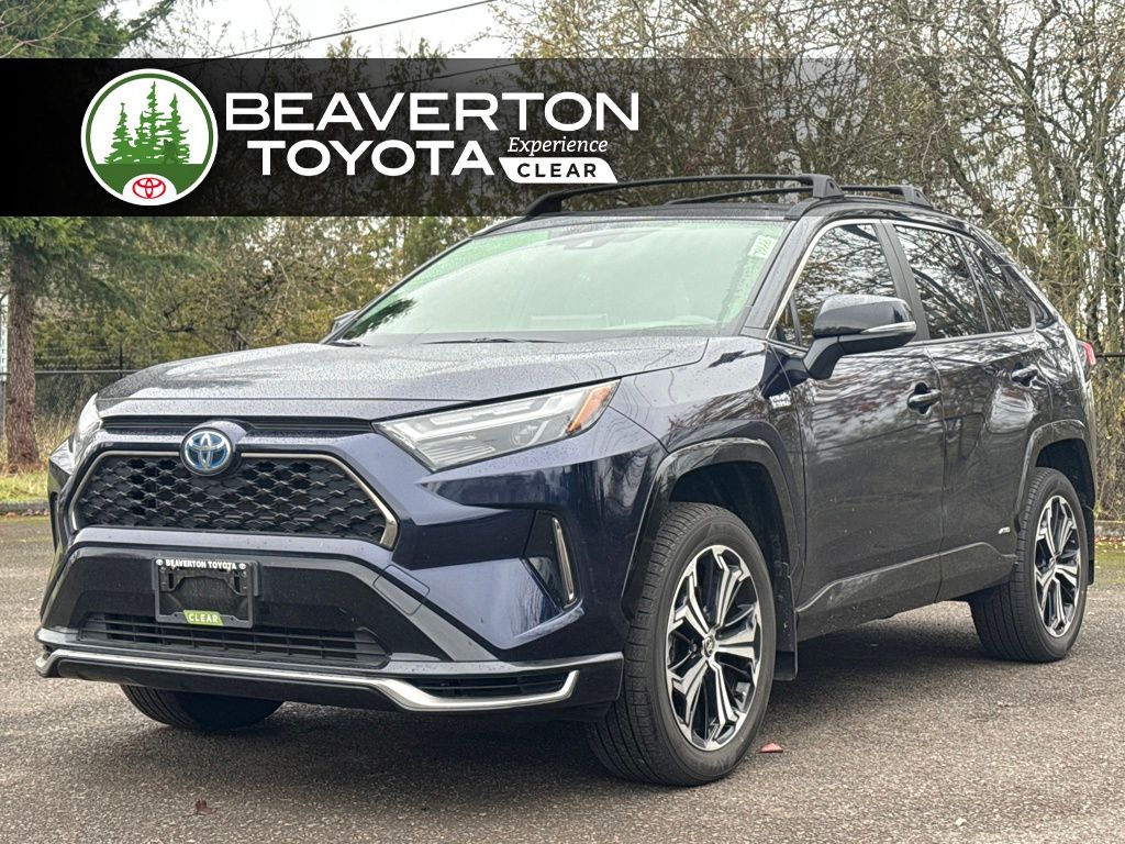 2022 Toyota RAV4 XSE's photo
