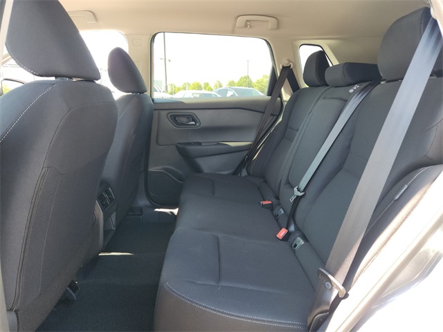 2026 Nissan Rogue S photo 7