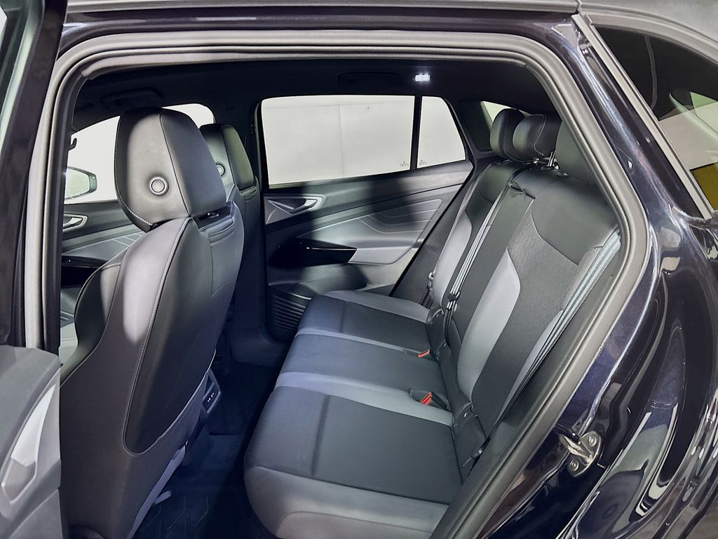 2023 Volkswagen ID.4 Pro S photo 19