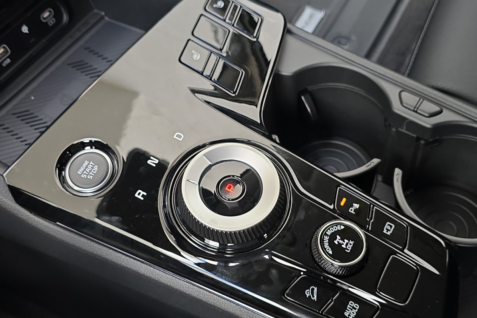 2025 Kia Sportage Hybrid EX photo 15