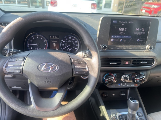 2023 Hyundai Kona SEL photo 6