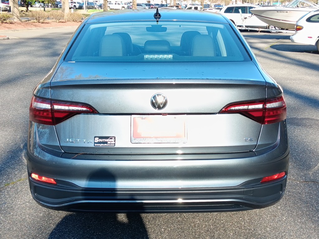 New 2024 Volkswagen Jetta 1.5T SE 4D Sedan in Chesapeake W4J050459 Southern Volkswagen Greenbrier
