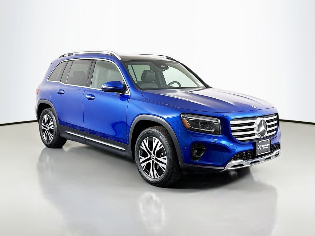 2024 Mercedes-Benz GLB Base's photo