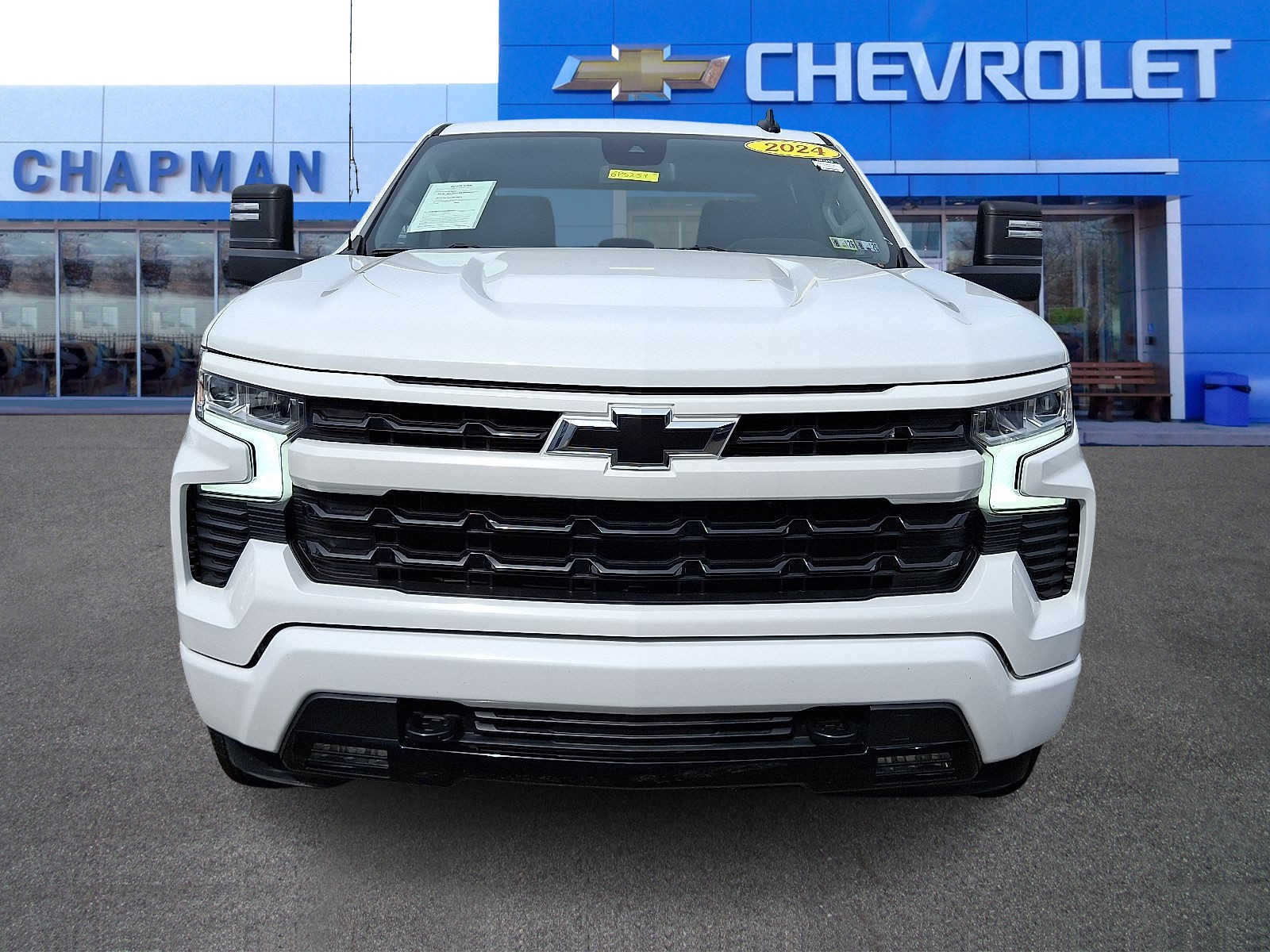 2024 Chevrolet Silverado 1500 RST photo 2