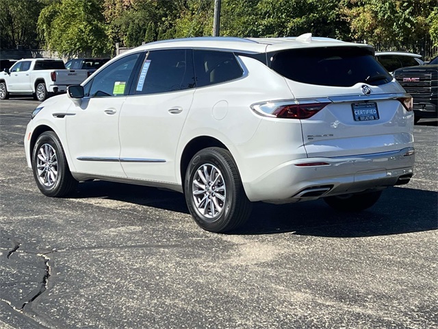 2023 Buick Enclave Essence photo 3