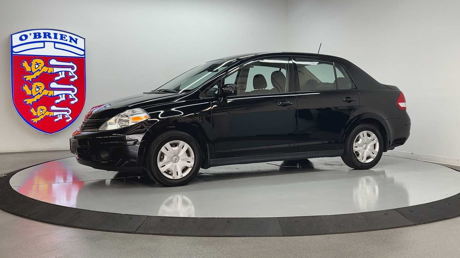 2011 Nissan Versa 1.8 S photo 8