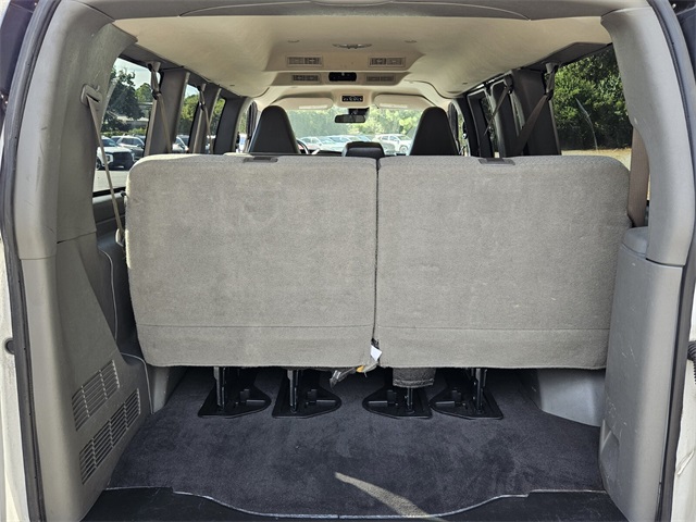 2020 Chevrolet Express 2500 LT Passenger photo 6