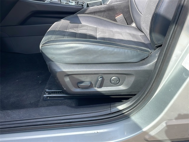 2024 Mitsubishi Outlander SE photo 30