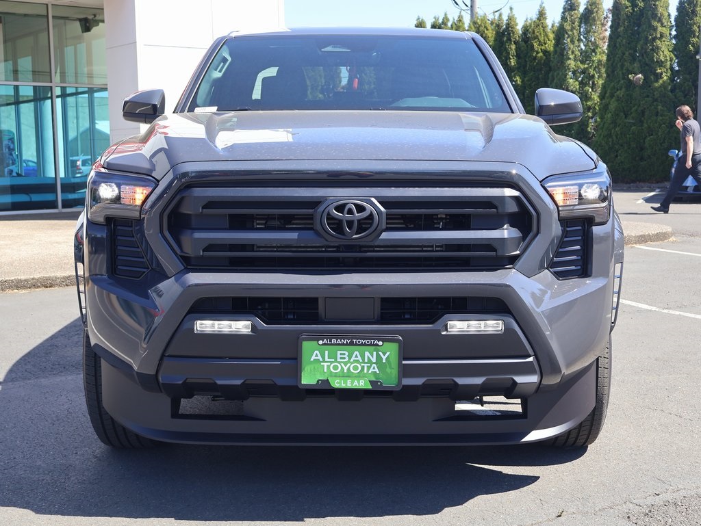 2025 Toyota Tacoma SR5 4x4 Double Cab photo 9