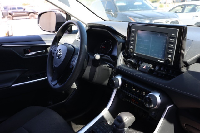 2022 Toyota RAV4 XLE photo 17