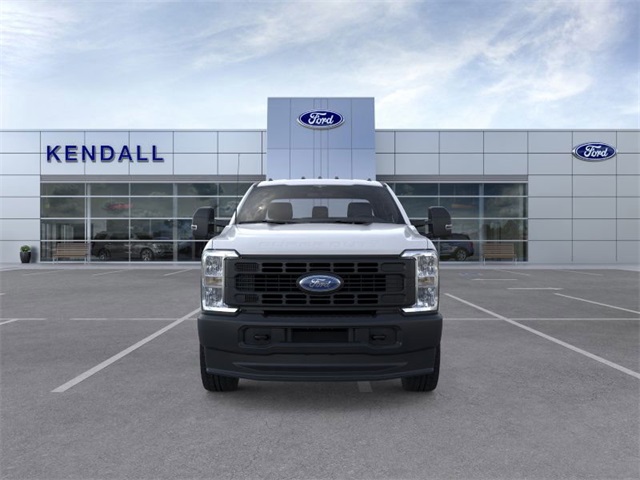 2025 Ford F-350 photo 5