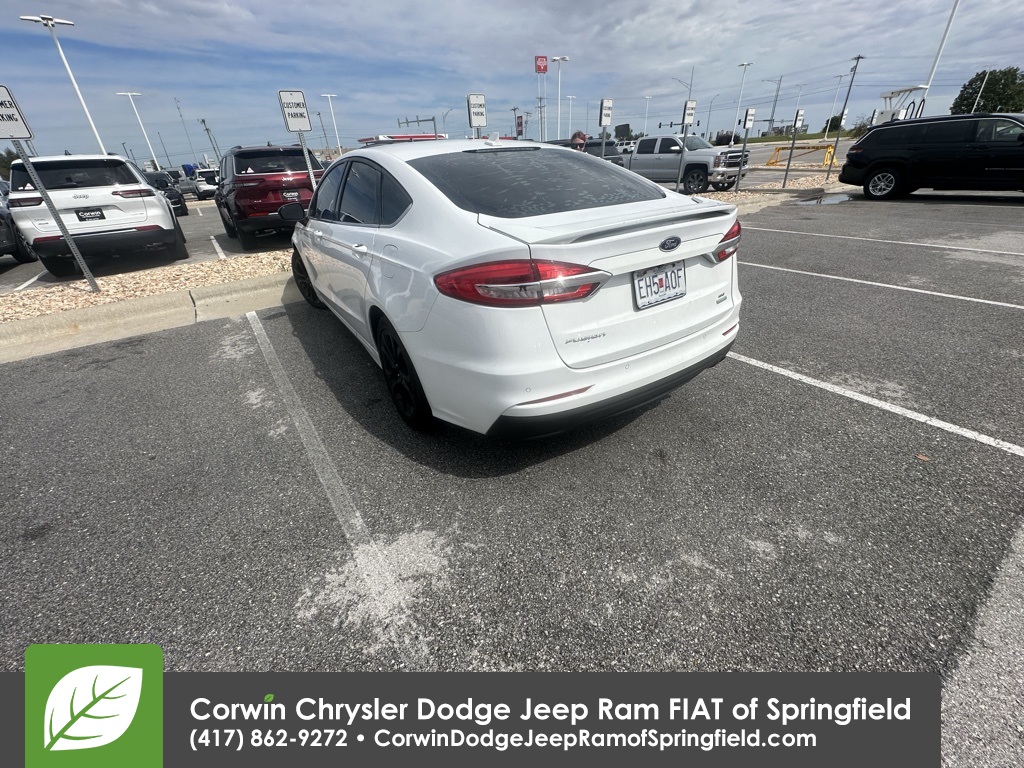 2019 Ford Fusion SE photo 6