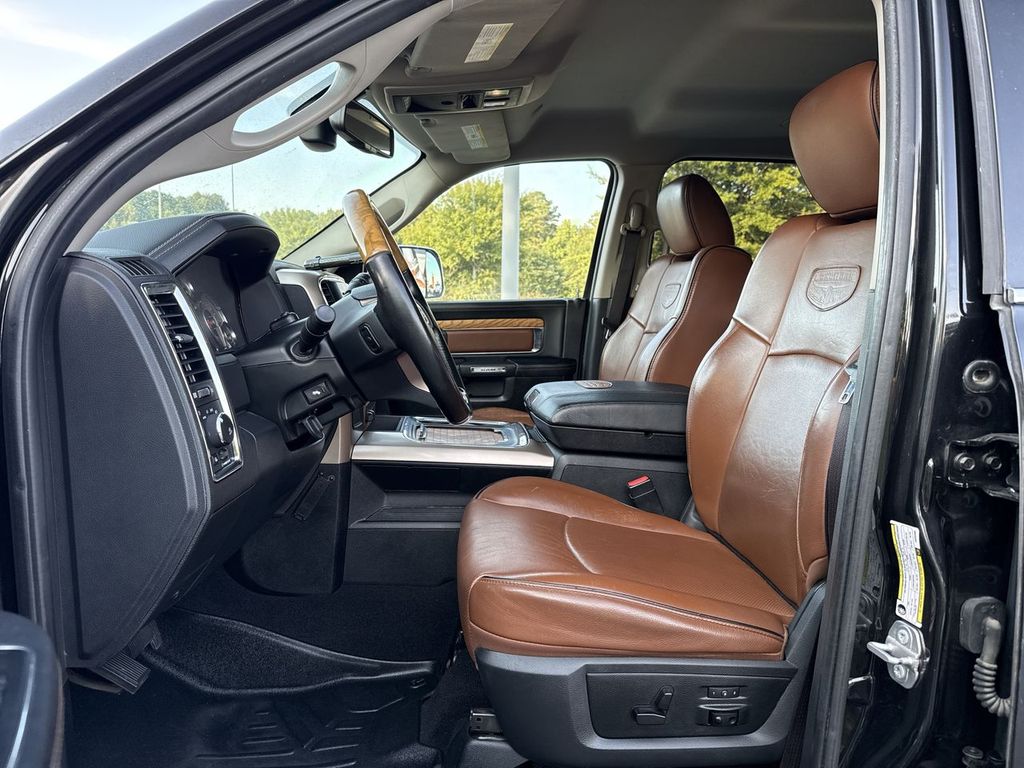 2018 Ram 3500 Laramie Longhorn photo 11