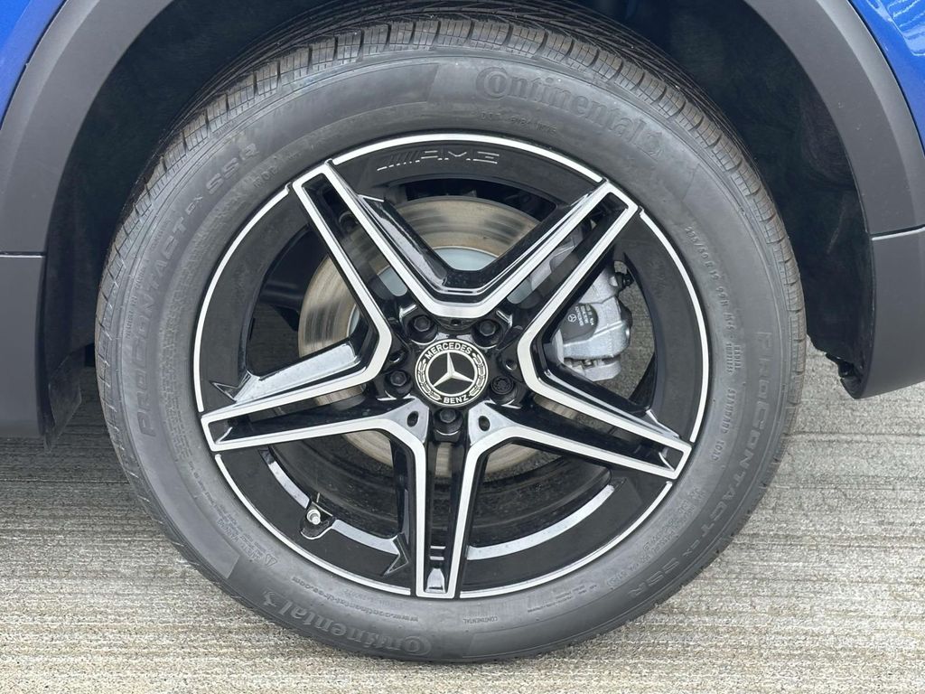 2025 Mercedes Benz GLB 250 4MATIC photo 6