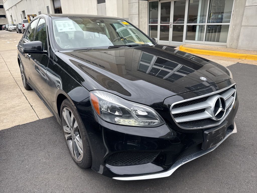 2016 Mercedes Benz E 350 4MATIC photo 2