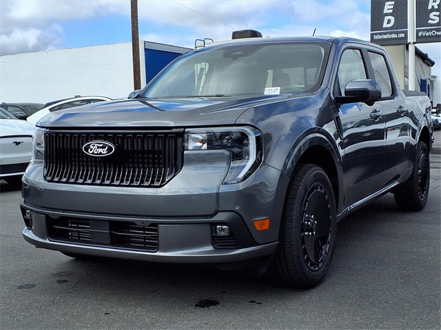 2025 Ford Maverick Lobo's photo