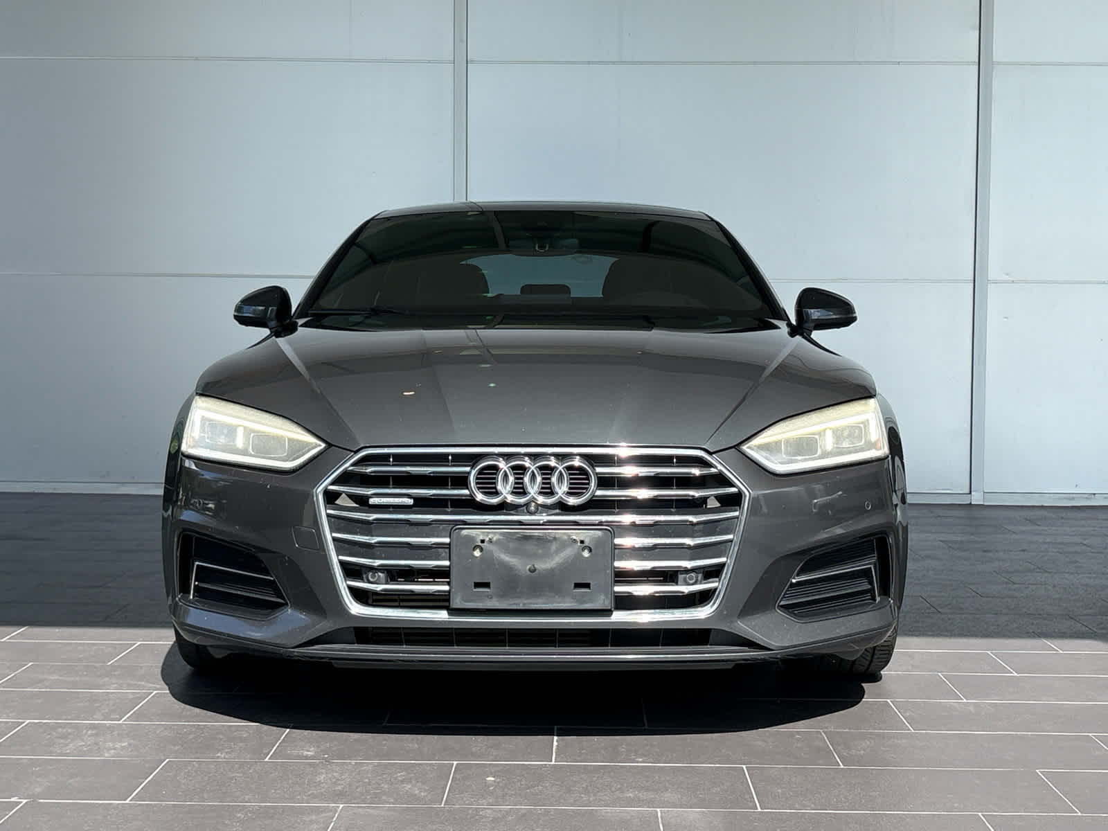 2018 Audi A5 Prestige photo 2