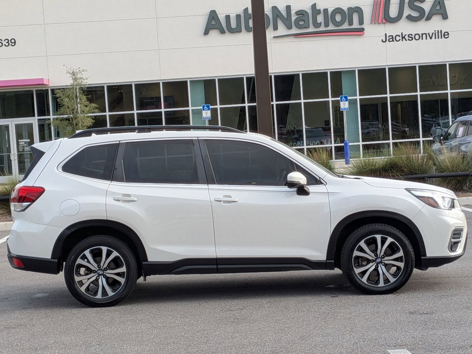 2019 Subaru Forester Limited photo 3