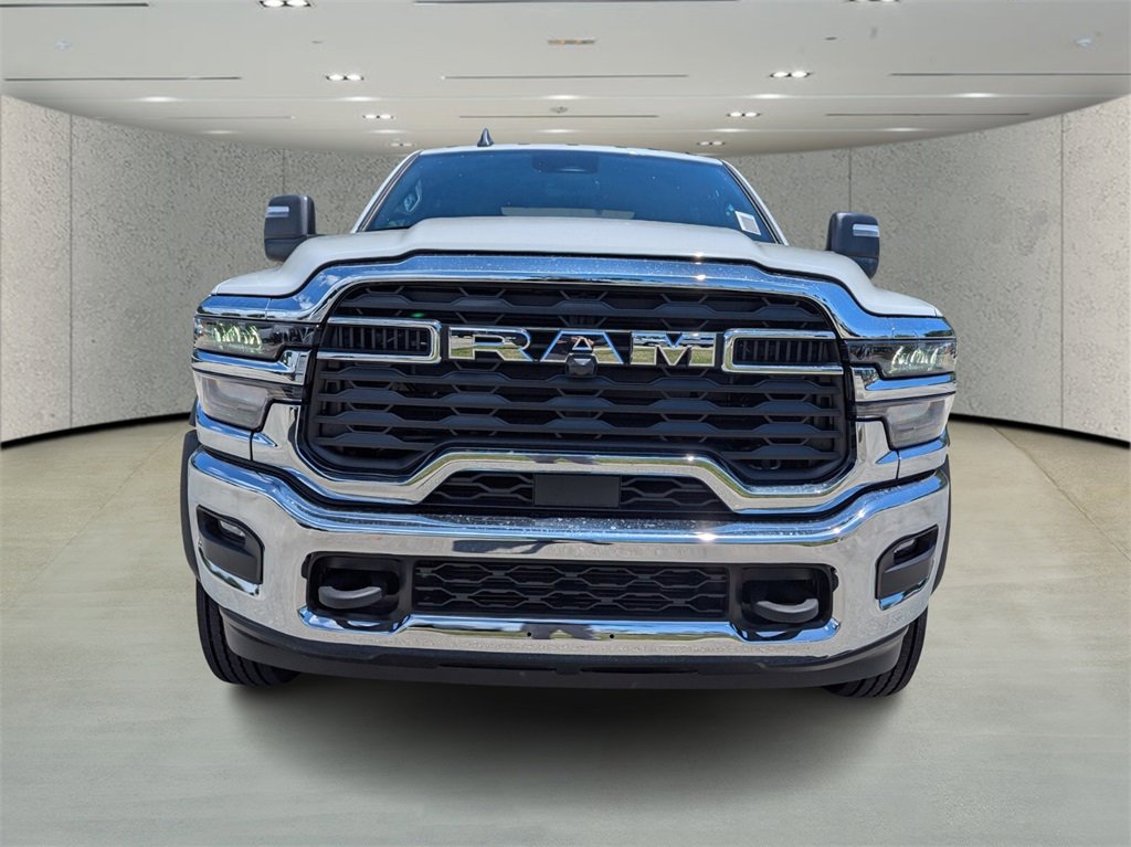 2025 Ram 5500 photo 2