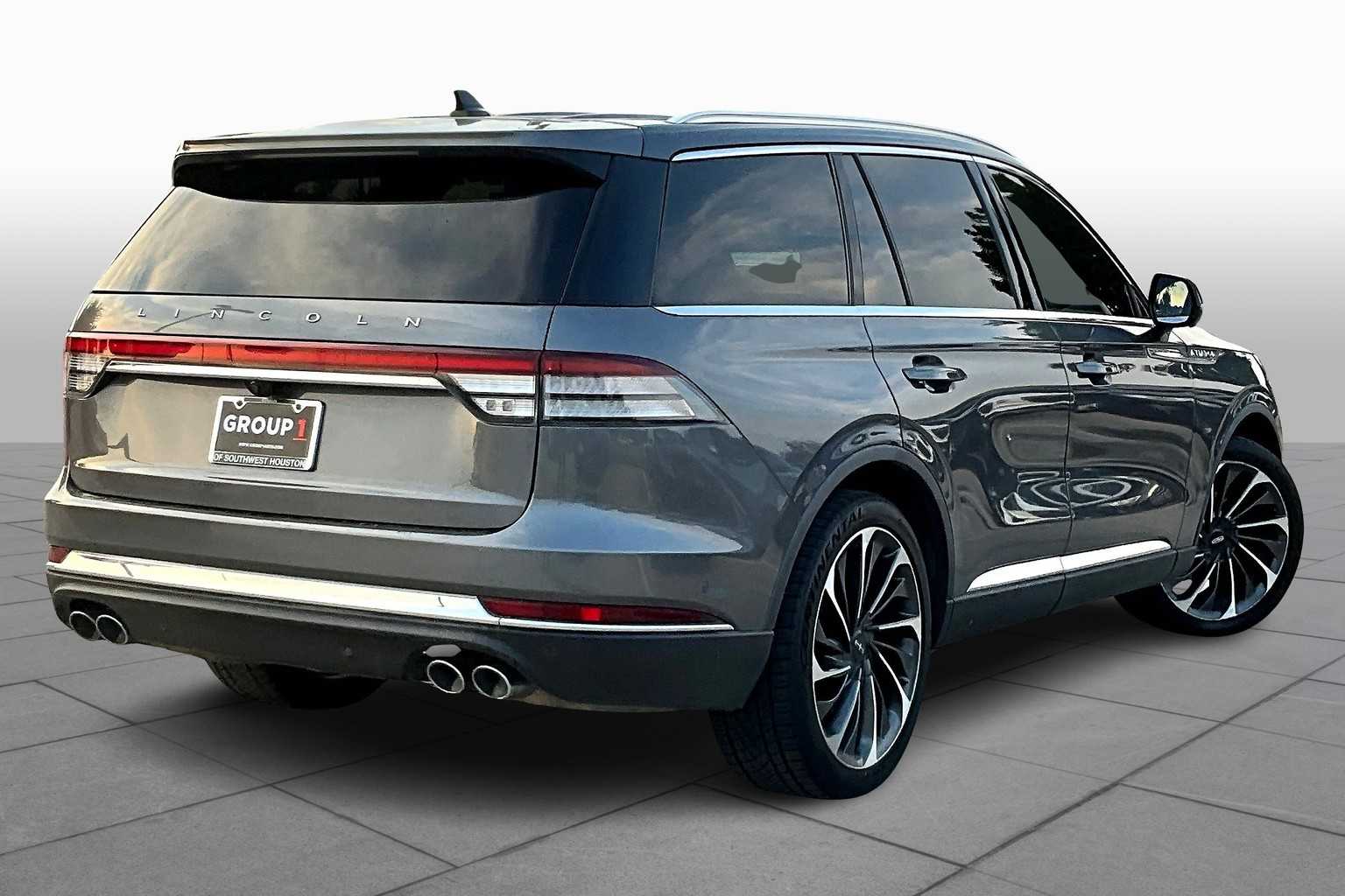 2022 Lincoln Aviator Reserve photo 11