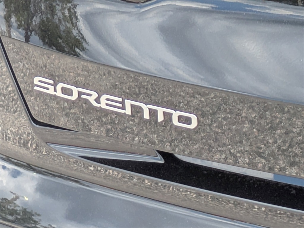 2023 Kia Sorento Hybrid EX photo 12