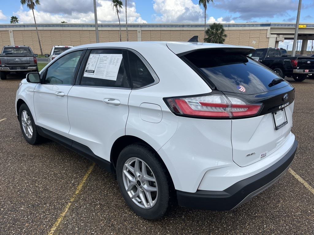 2024 Ford Edge SEL photo 5