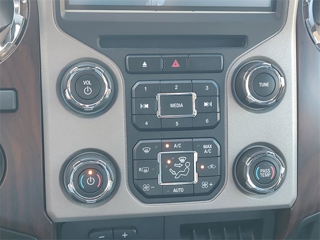 2016 Ford F-250 photo 16