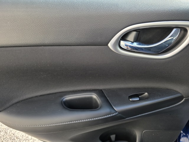 2019 Nissan Sentra SV photo 11