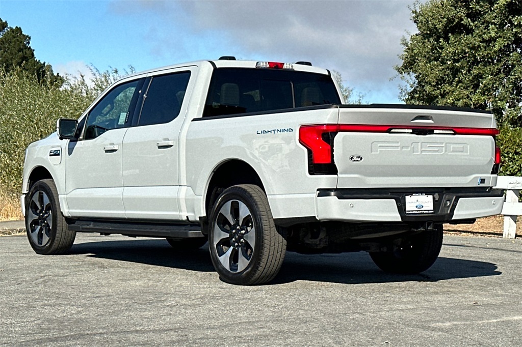 2024 Ford F-150 Lightning Platinum photo 5