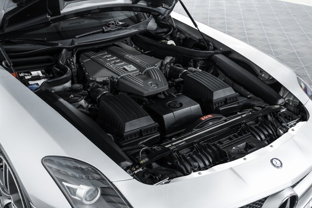 2011 Mercedes Benz SLS AMG photo 32