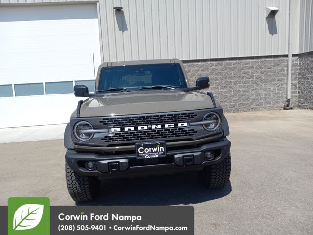 New 2025 Marsh Gray Ford Badlands image 8