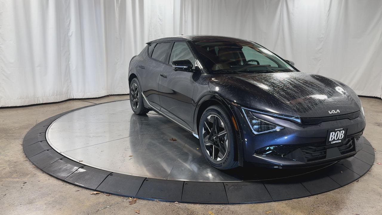 2025 Kia EV6 Wind photo 3